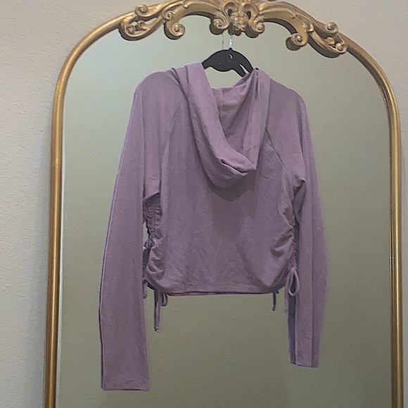 Project Social T Ruched & Drawstring on the Side Hoodie Size L - Picture 4 of 7